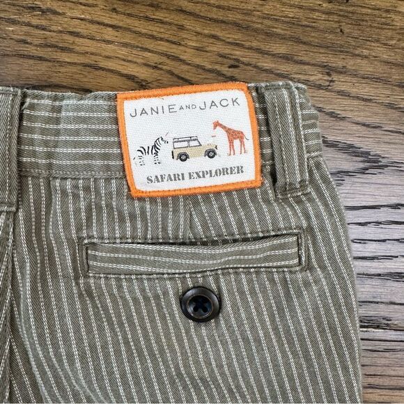 Janie and Jack 2T Safari Shorts - Picture 2 of 5